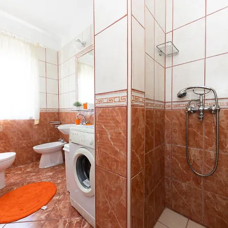 Saba-1 By Interhome *