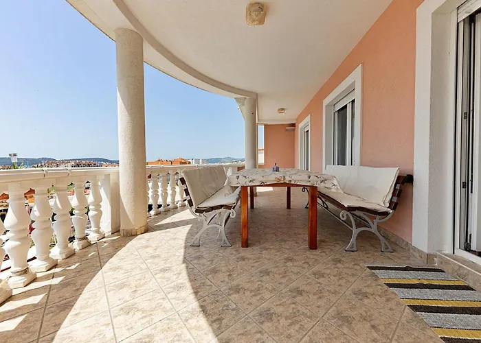 Saba-1 By Interhome *